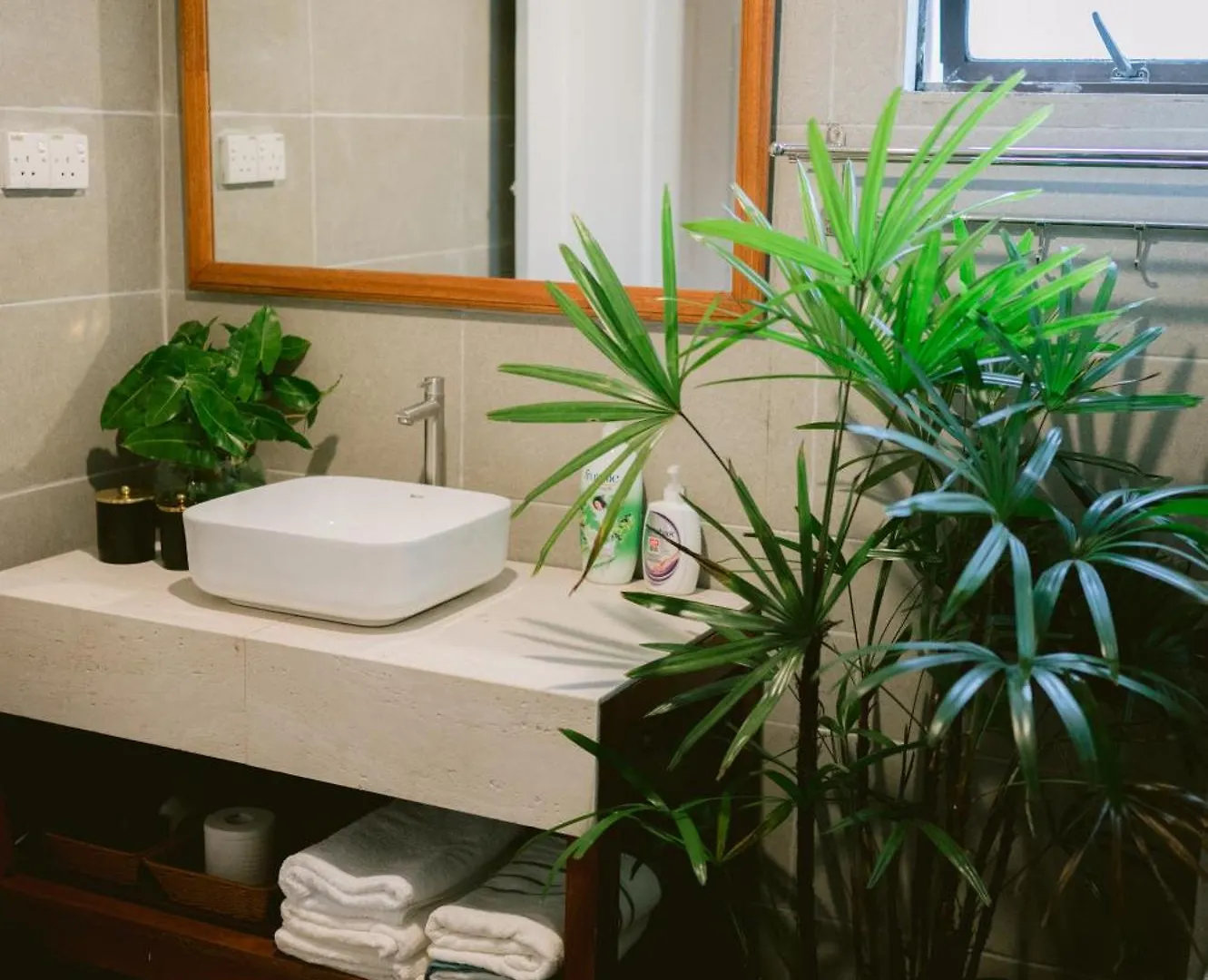 Petronella English Apartment Marina Court Kota Kinabalu